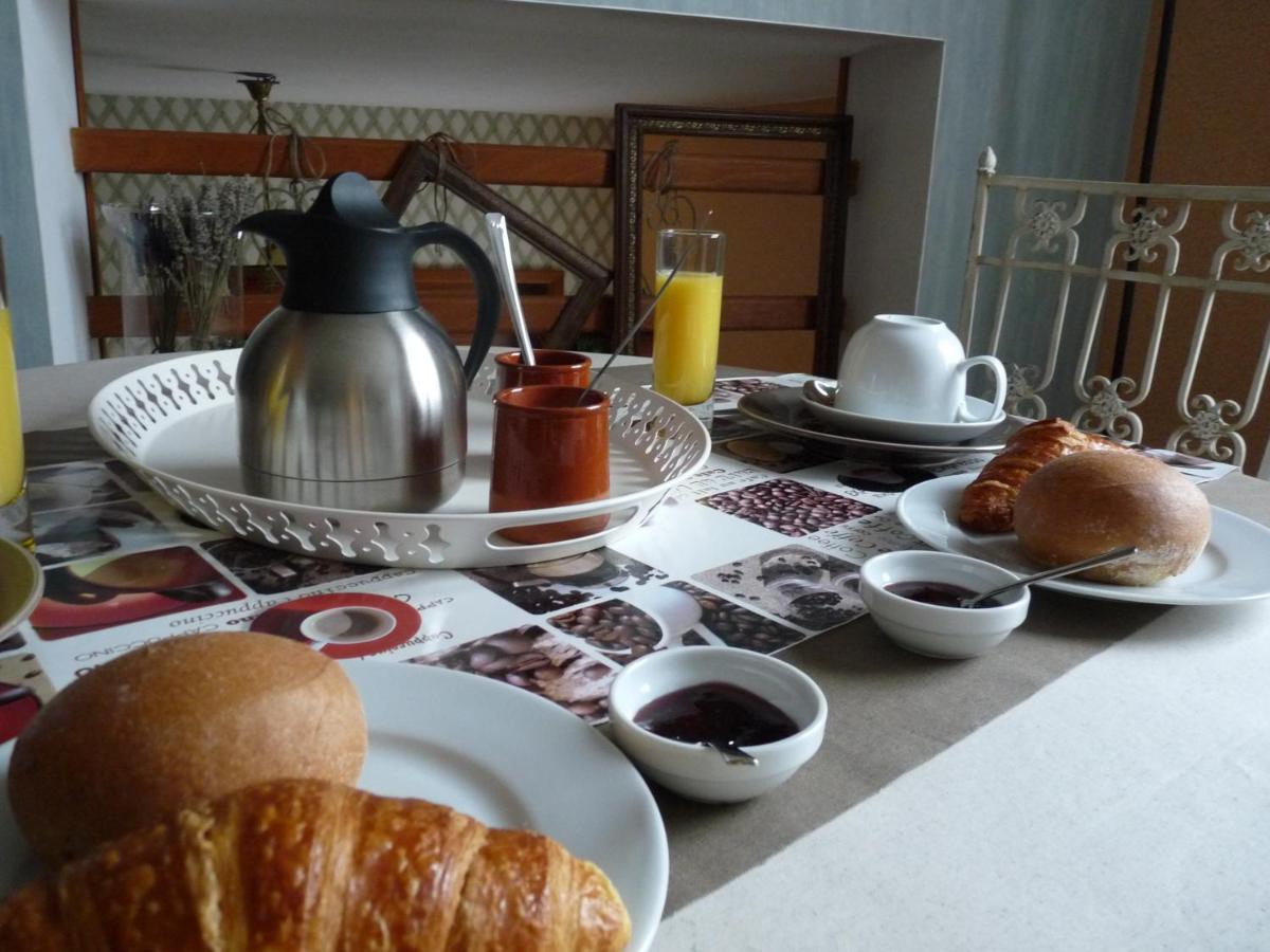 Bed and Breakfast Le Petit Grenier Bayeux Exterior foto